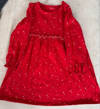Robe rouge ML 8ans