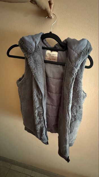 🩶 Gilet sans manches en fausse fourrure – Gee Jay Girls 🩶
