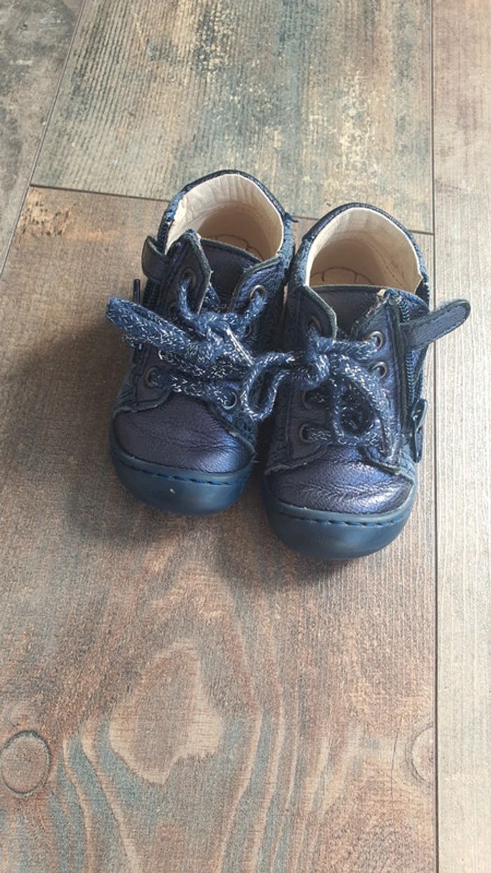 Très belle paire de chaussures bopy taille 18 en très bon état - photo numéro 5