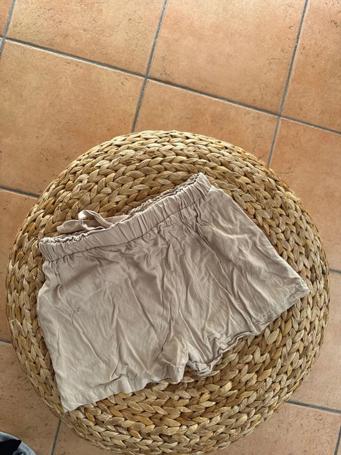 Short beige - photo numéro 2