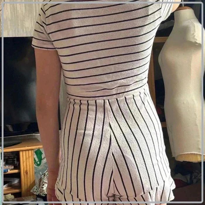Magnifique combi  short mariniere  taille  38 marque  lefties  neuve - photo numéro 2