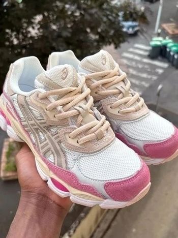 Asics Gel-NYC Rose     41.5