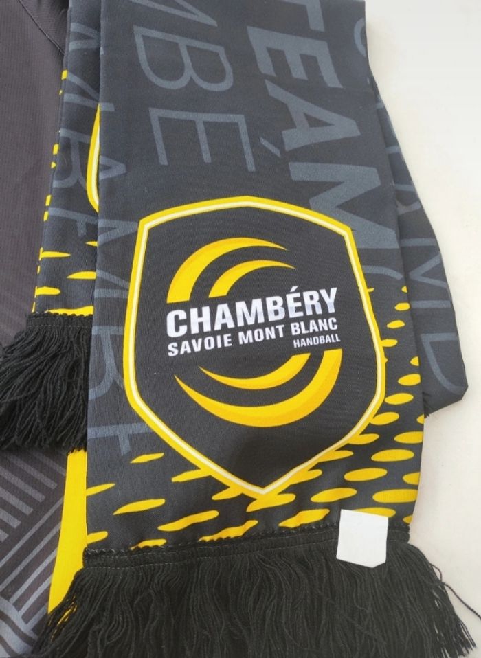 Maillot de handball officiel du club de Chambéry. avec écharpe  
Eux être vendu séparément - photo numéro 8