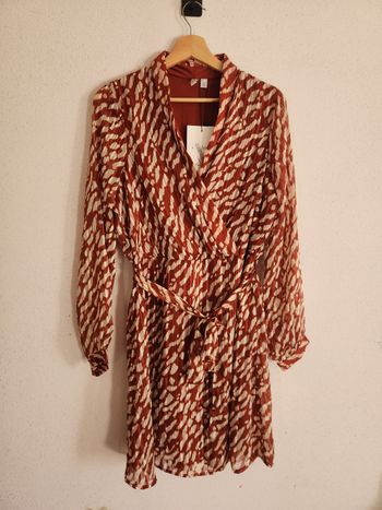 Robe Vero Moda imprimée – neuve avec étiquette – T L – cache-cœur