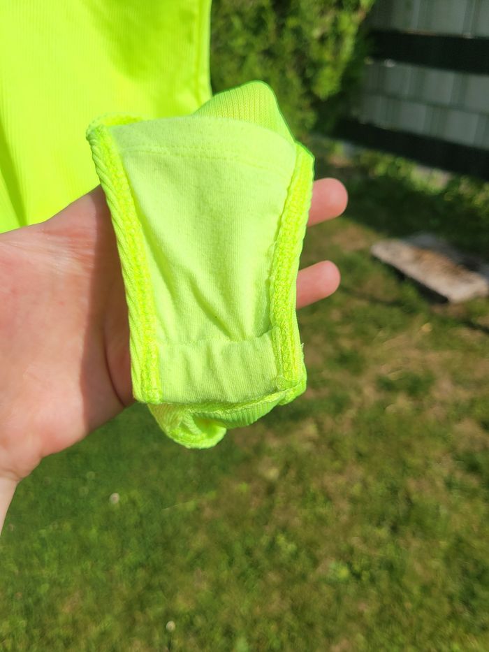 Body jaune fluo - photo numéro 4