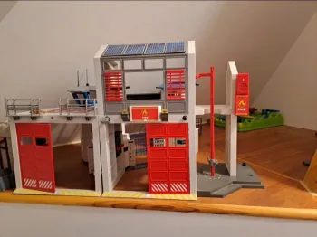 Caserne de pompiers Playmobil