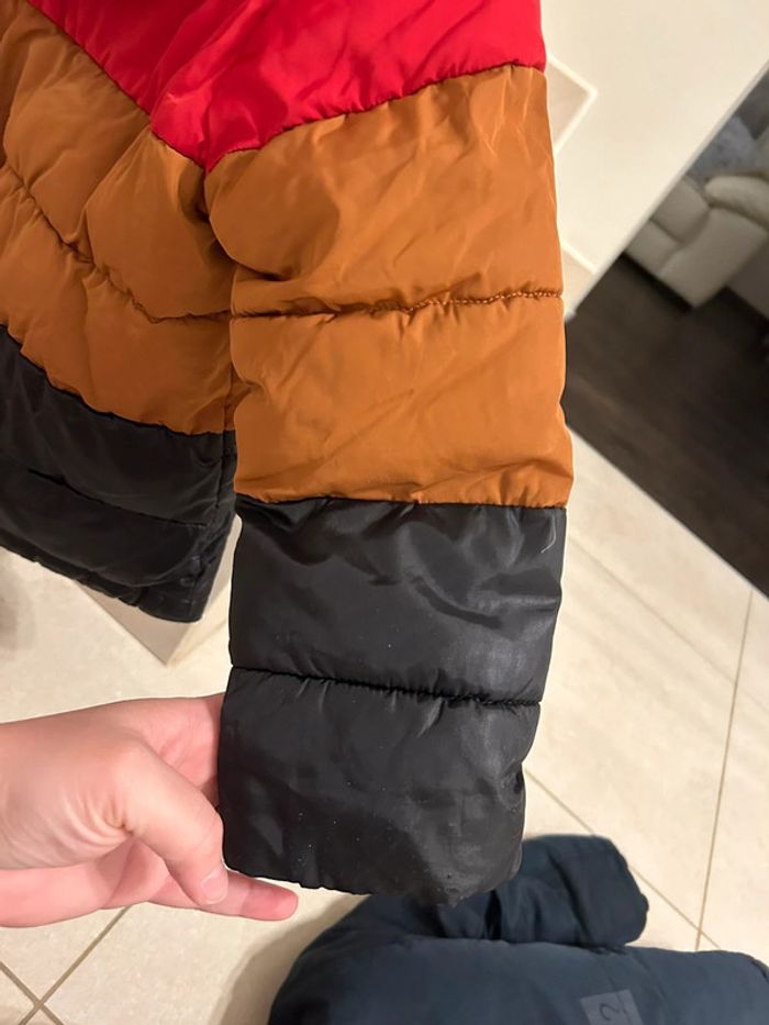 Doudoune à capuche Catimini rouge, beige et noire 4 ans - photo numéro 13