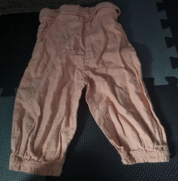 Pantalon avec fleurs brodée 12mois - photo numéro 6