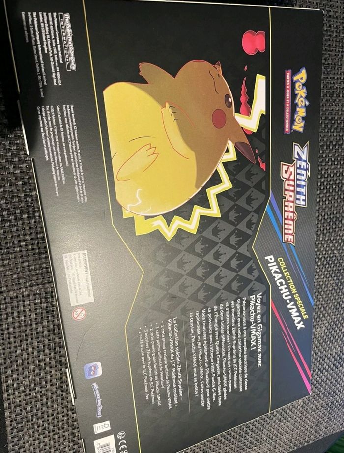Coffret Pokemon Pikachu Zenith Supreme - photo numéro 2