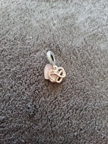 Charm Pandora pendant