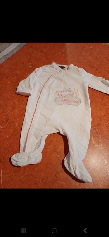 Pyjama bébé taille 1 mois
