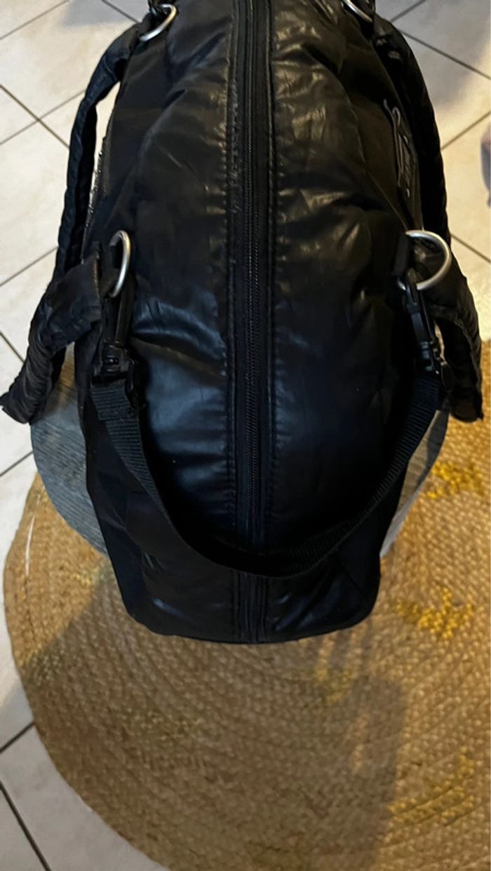 Sac à langer baby on board avec accessoires - photo numéro 3