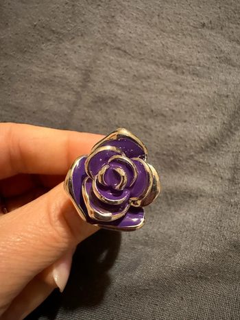 Bague réglable rose violette