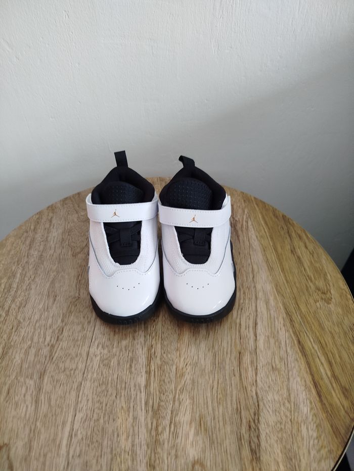 Baskets Jordan T25 - photo numéro 3