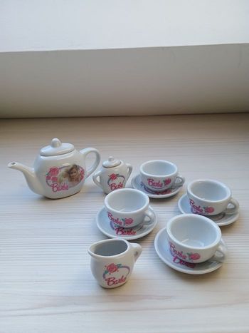 Dinette service à thé en porcelaine Barbie