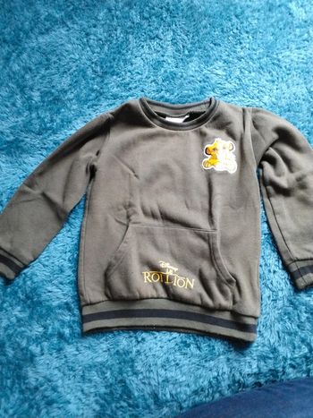 Sweat Disney Le roi lion 6 ans