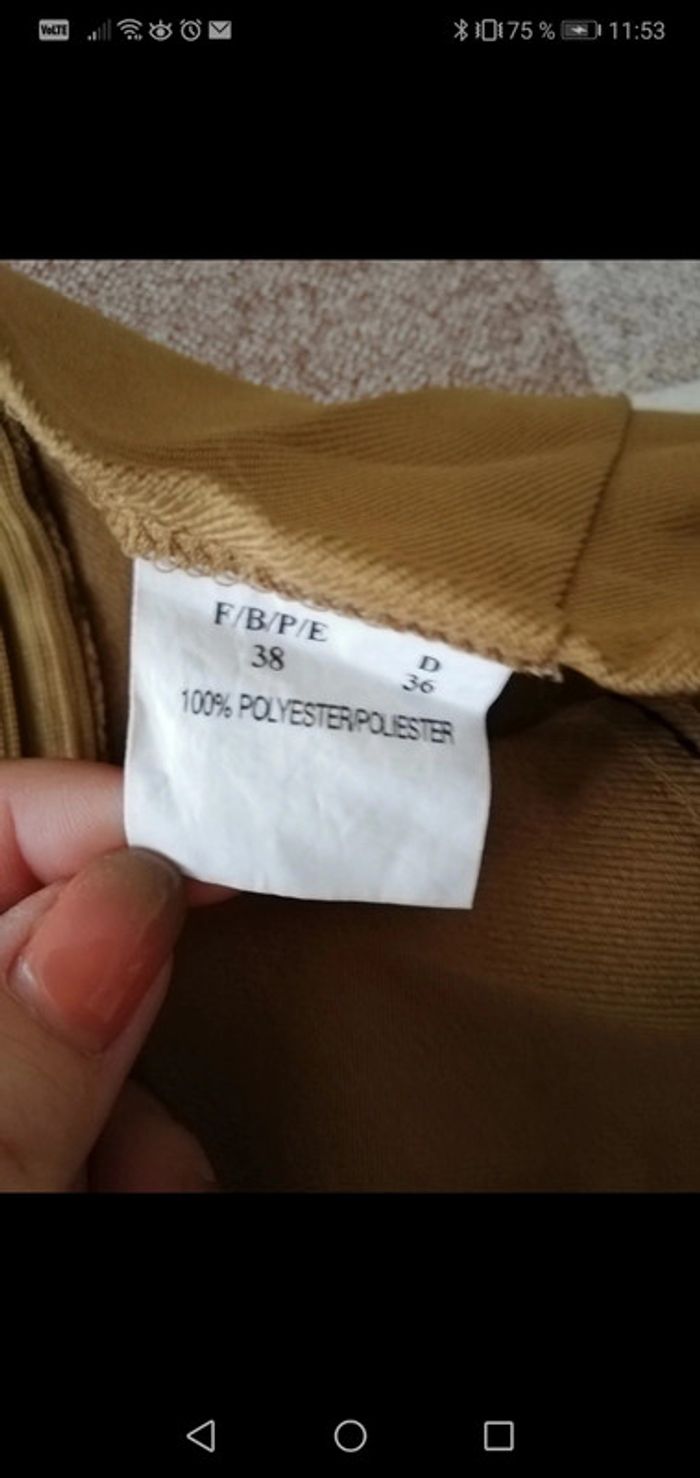 Jupe Camel taille 38 - photo numéro 3