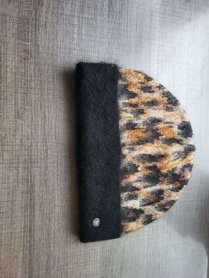 Bonnet collaboration h&M  paco rabanne