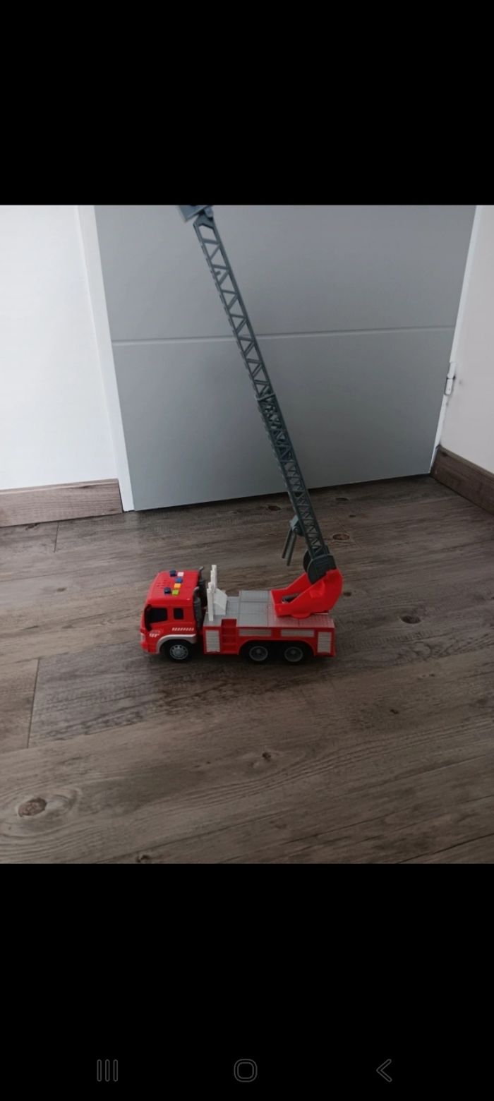 Camion de pompiers à friction - photo numéro 2
