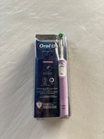 Brosse à dents électrique oral B vitality pro