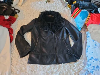 veste doublé polaire. col fourrure