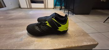 chaussure de foot enfant poiture 31