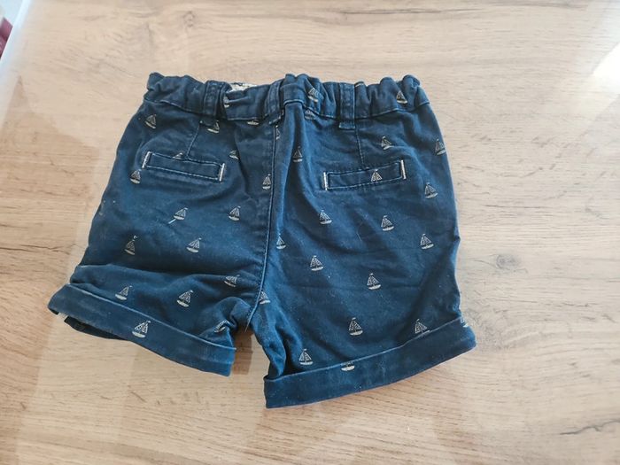 Short 18 mois motif bateau kiabi - photo numéro 3