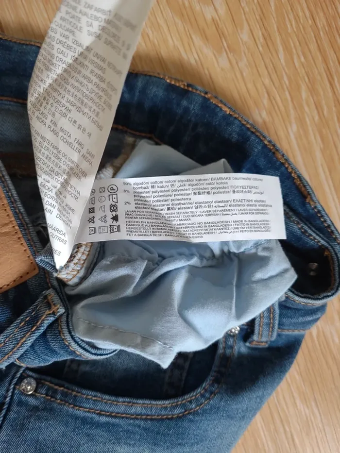 Short pull & bear taille 34 neuf sans étiquette - photo numéro 4