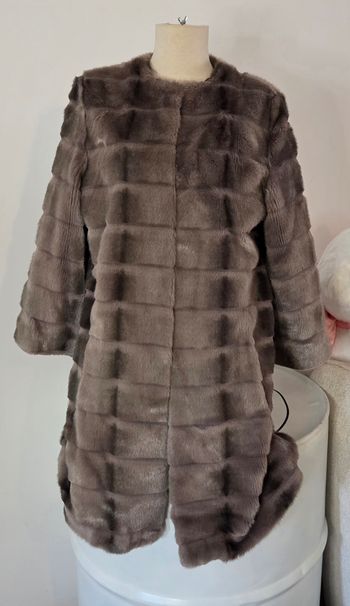 MANTEAU FAUSSE FOURRURE RIVIÈRES DE LUNE T38 – ÉTAT NEUF – CHIC & ÉLÉGANT