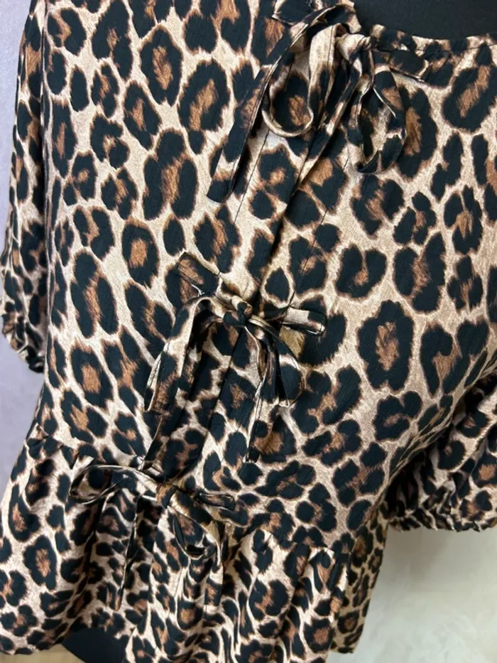 Top femme blouse femme taille 38 taille 40 chemise léopard à noeuds - photo numéro 5