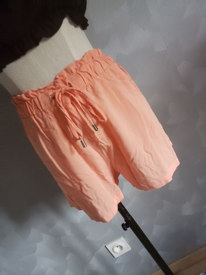 Short 🎀 Primark taille L 2€ - photo numéro 2