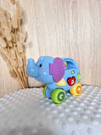 Jeu bébé mon éléphant pousse pousse