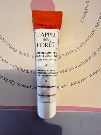 Soin visage, crème éclat jeunesse, l’appel de la forêt