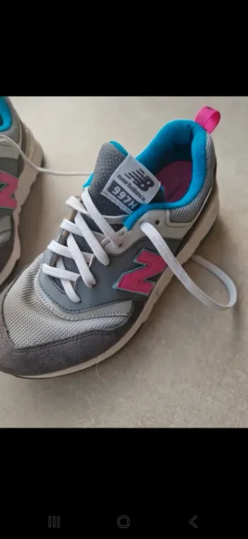 Basket new balance 997h tres bon etat taille 37.5