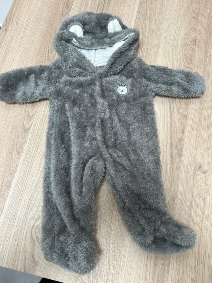 Combinaison bébé taille 3/6 mois
