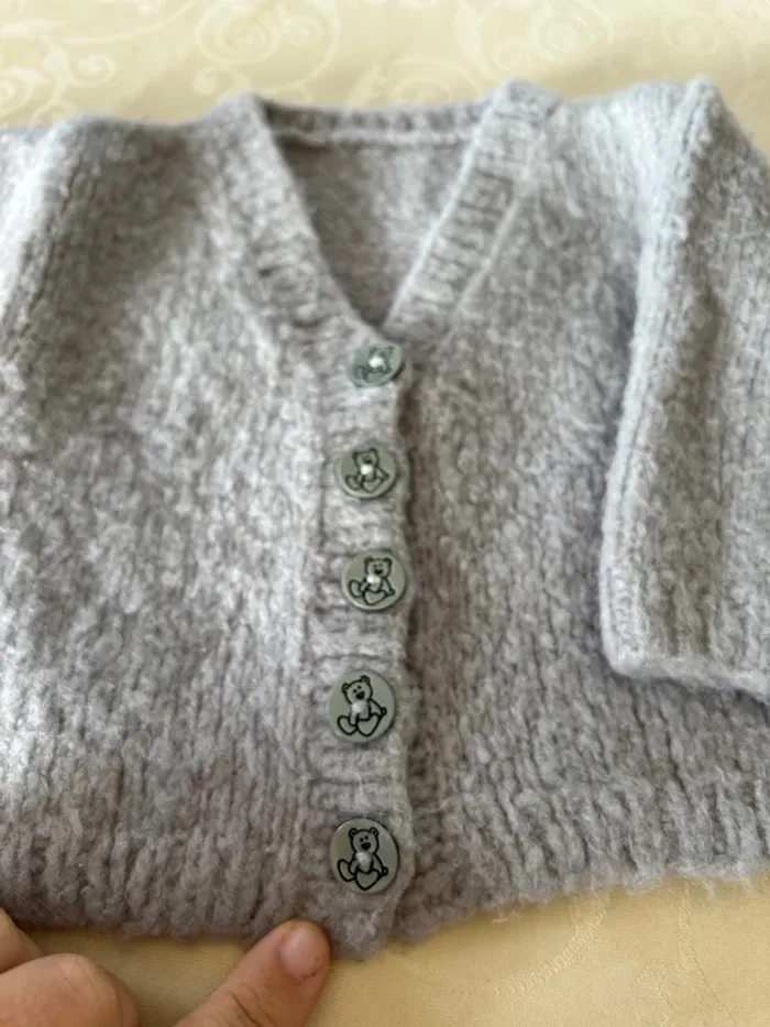Gilet en laine gris clair - 1/3 mois - photo numéro 2