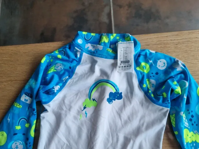 Lot 4 pièces 2 maillots anti uv + 1 boxer et 1 short de bain - photo numéro 4