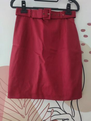Jupe rouge avec ceinture taille 38