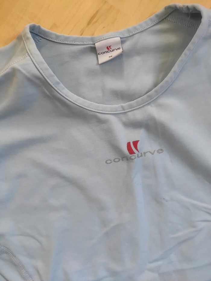 T shirt sport taille 36 Concurve - photo numéro 2