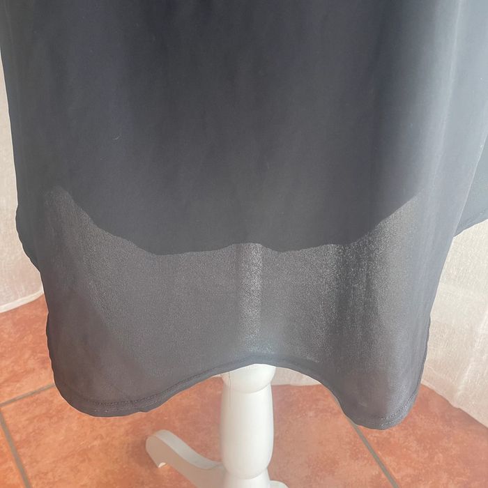 Tunique noir avec strass autour du cou - photo numéro 3