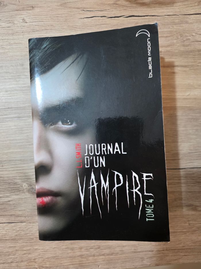 Le Journal d’un Vampire – Tomes 1 à 9 (L.J. Smith) - photo numéro 7