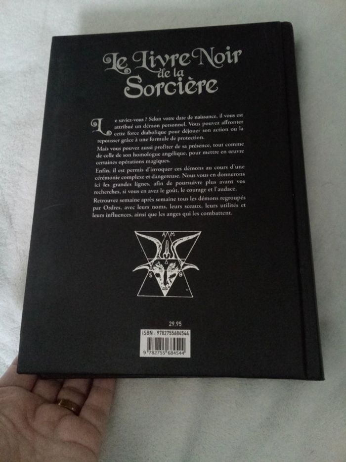 Le livre noir de la sorcière invoquer les demons7 - photo numéro 3