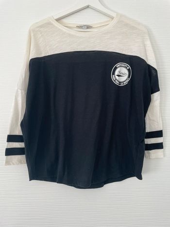 Haut t-shirt noir blanc bicolore uni basique simple logo col rond manches trois quarts