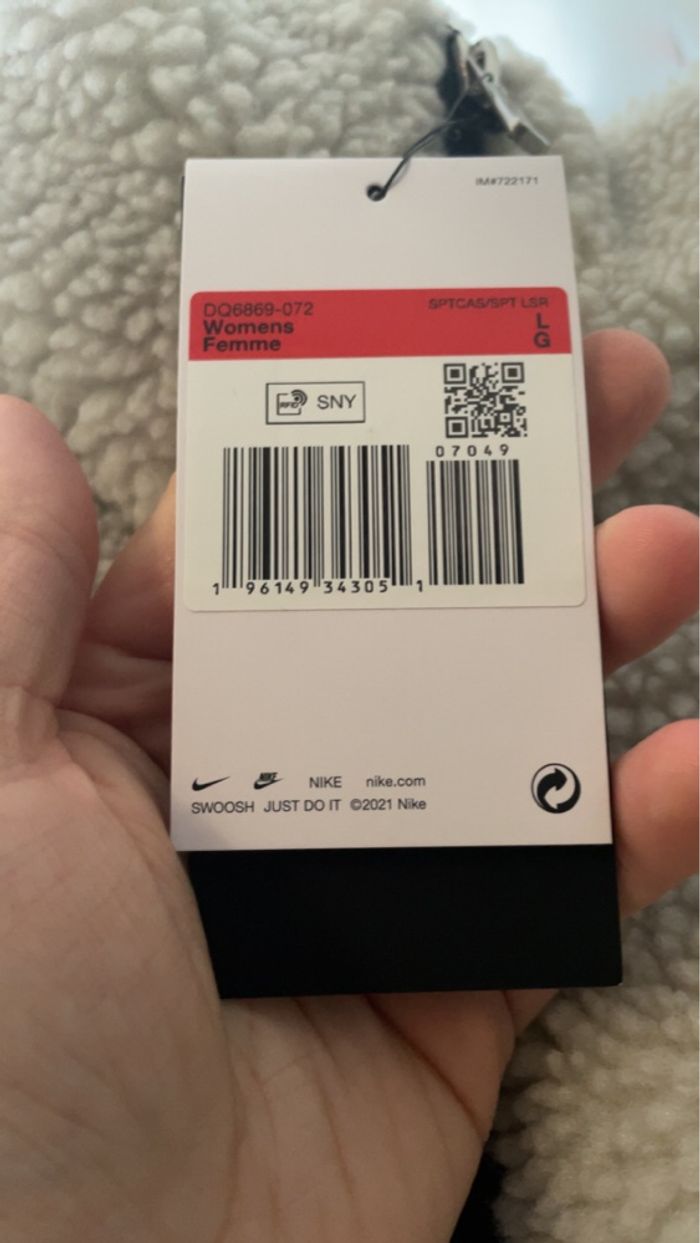 Manteau Nike neuf femme - photo numéro 3
