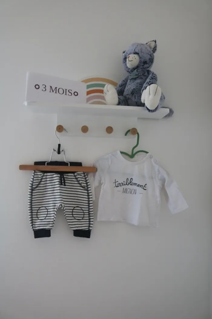 Ensemble automne haut Kiabi et jogging sans marque 3 mois