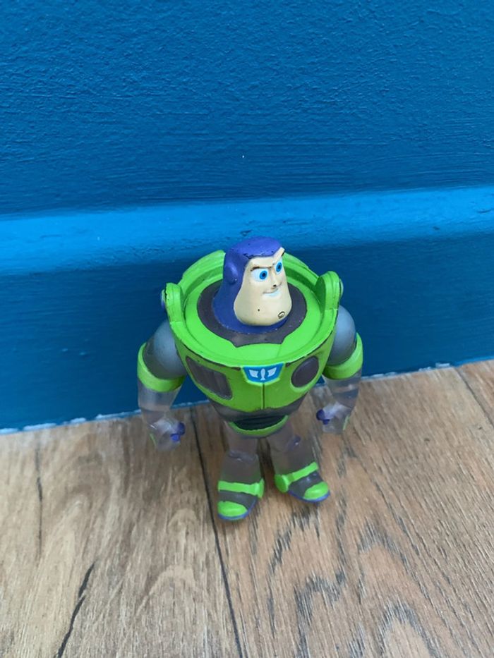 buzz l'éclair - photo numéro 3