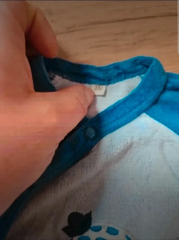 Pyjama velours 1 pièce brodé pieuvre 3 mois - photo numéro 3