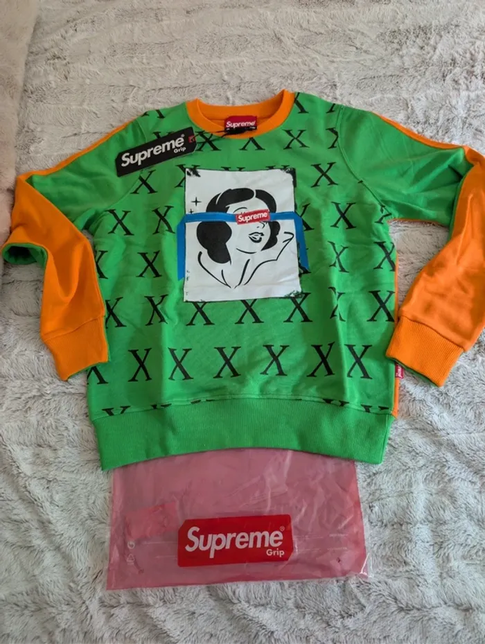 Sweat supreme grip. Neuf. Taille M. Femme
