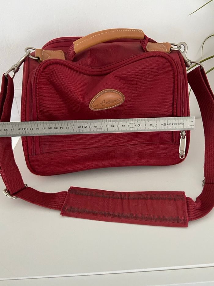 Trousse de Toilette / Vanity de Voyage IN EXTENSO - Rouge Bordeaux - photo numéro 8