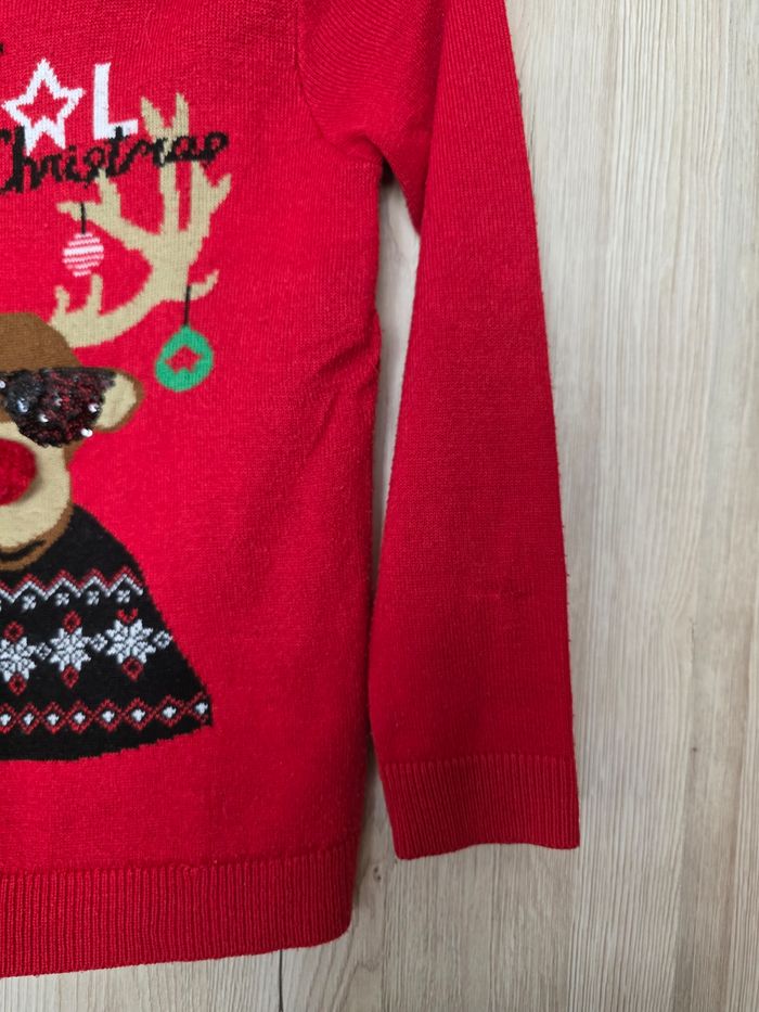 PULL NOËL ROUGE RENNE NEZ ROUGE ET LUNETTE NOIR TAILLE 8ANS MARQUE MERRY CHRISTMAS - photo numéro 4